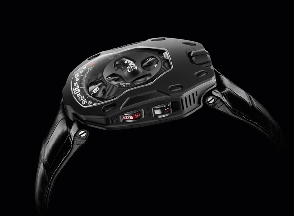 URWERK UR-105M：鐵甲騎士，時(shí)間之光