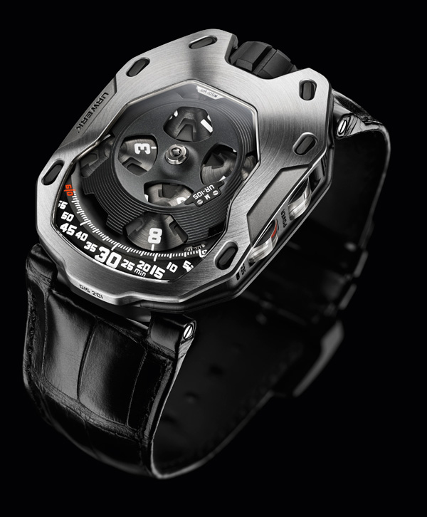 URWERK UR-105M：鐵甲騎士，時間之光