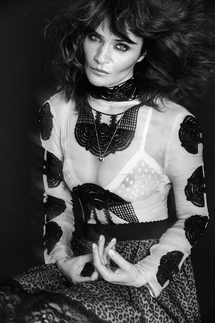 Helena Christensen《Vogue》葡萄牙版2016年9月號