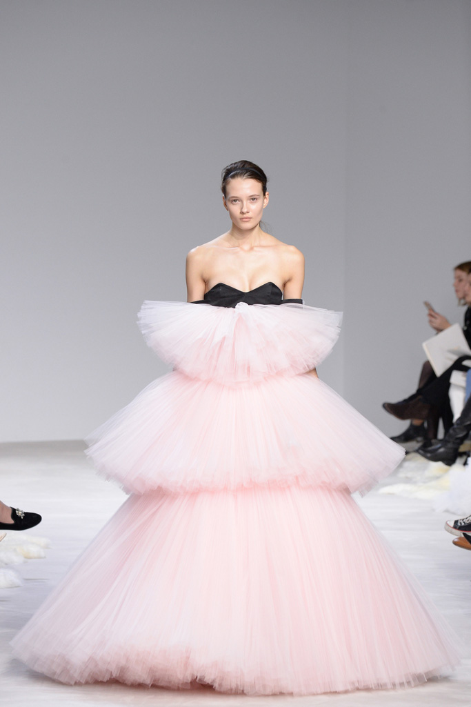 Giambattista Valli 2016春夏高級定制流行發(fā)布