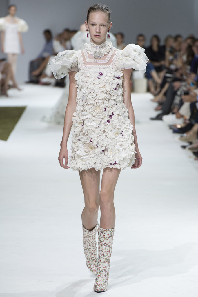 Giambattista Valli 2016秋冬高級定制流行發(fā)布