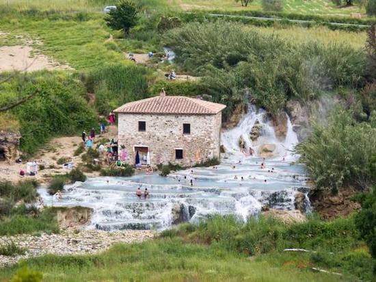 Saturnia