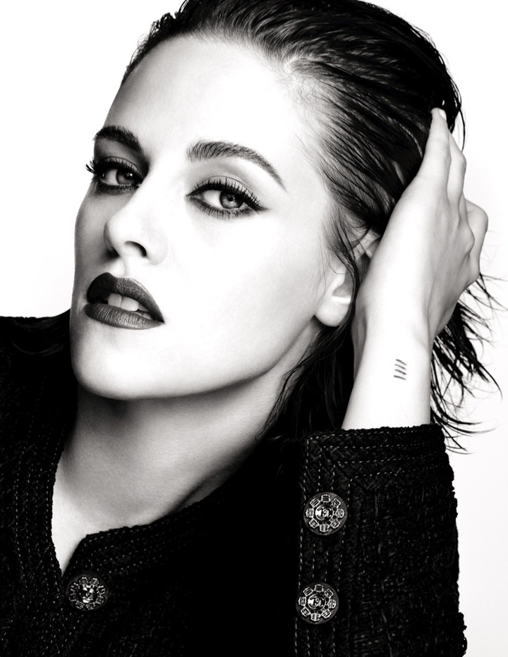 Kristen Stewart 代言香奈兒眼妝系列大片