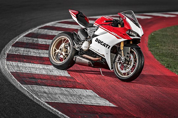 杜卡迪發(fā)布1299 Panigale S 90周年紀(jì)念版