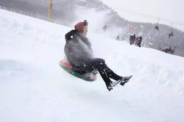 春節(jié)去哪兒？極致奢華滑雪天堂谷雪維爾，絕美雪地開啟活力新年！