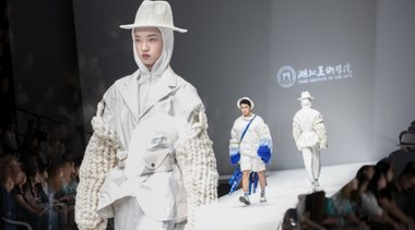 2019“Bedo Fashion”湖北美術(shù)學院專場發(fā)布亮相北京時尚設(shè)計廣場