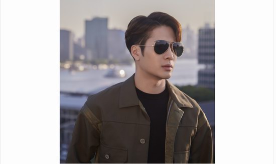 RAY-BAN雷朋宣布王嘉爾出任全球品牌代言人