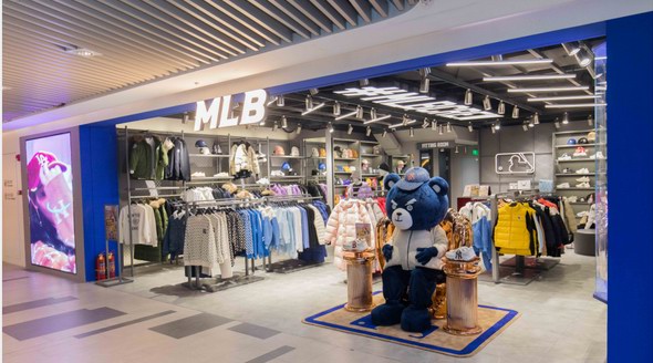 潮流據(jù)點(diǎn) 熱力開啟 MLB上海環(huán)球港、K11雙店齊開