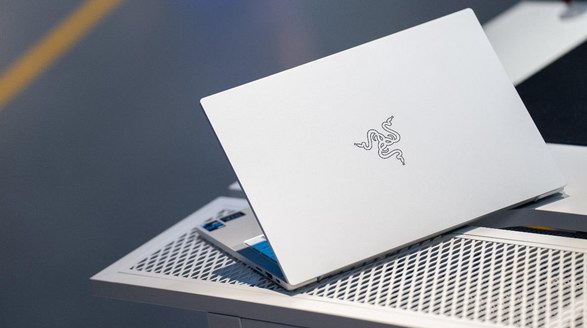 Razer Book 13輕薄且硬核 助你職場一路開掛