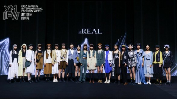 2021廈門國(guó)際時(shí)尚周| it’REAL 萬(wàn)物鏈接2022春夏Fashion Show