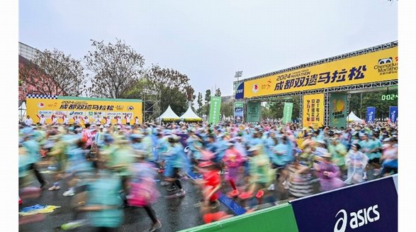 2024成都雙遺馬拉松圓滿完賽，ASICS亞瑟士多方位助力跑者跑出向心力