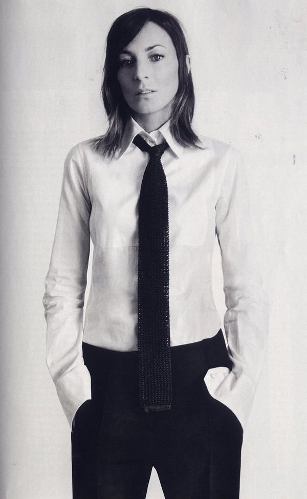 Phoebe Philo：引領(lǐng)時(shí)尚的英國(guó)設(shè)計(jì)師