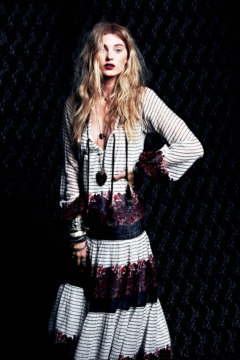 Free People 2013年3月「Dark Rose」型錄