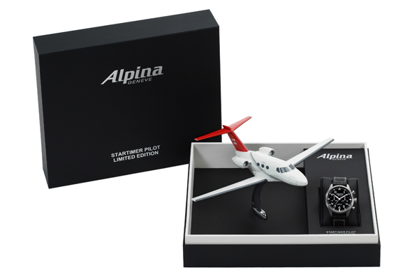 全新Alpina Startimer Pilot 系列： 與塞斯納航空和PrivatAir 攜手重現(xiàn)Alpina 的飛航歷史